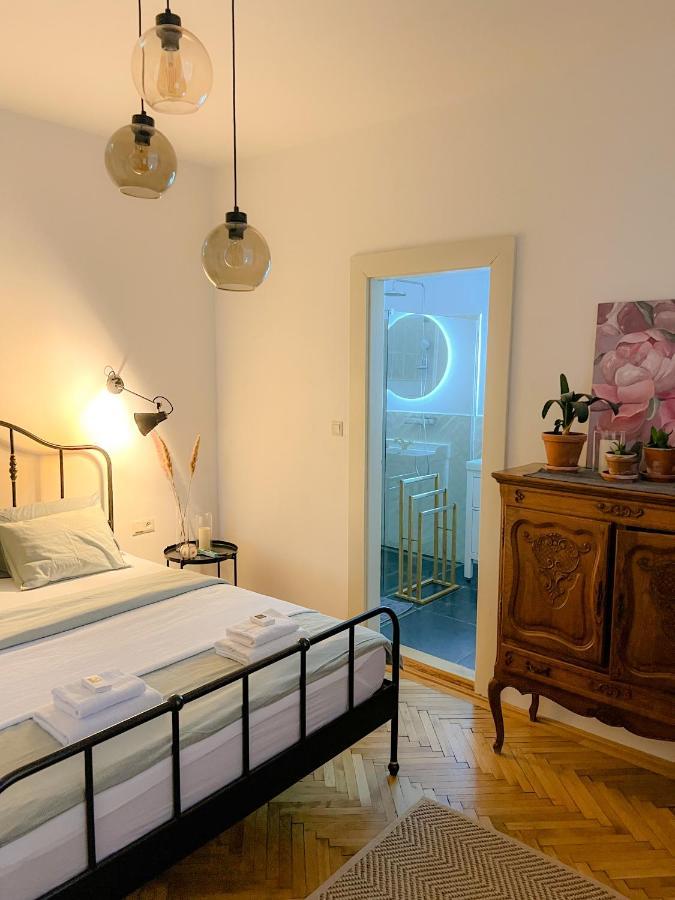 Romantic Apartment In The City Centre Банска-Штьявница Экстерьер фото